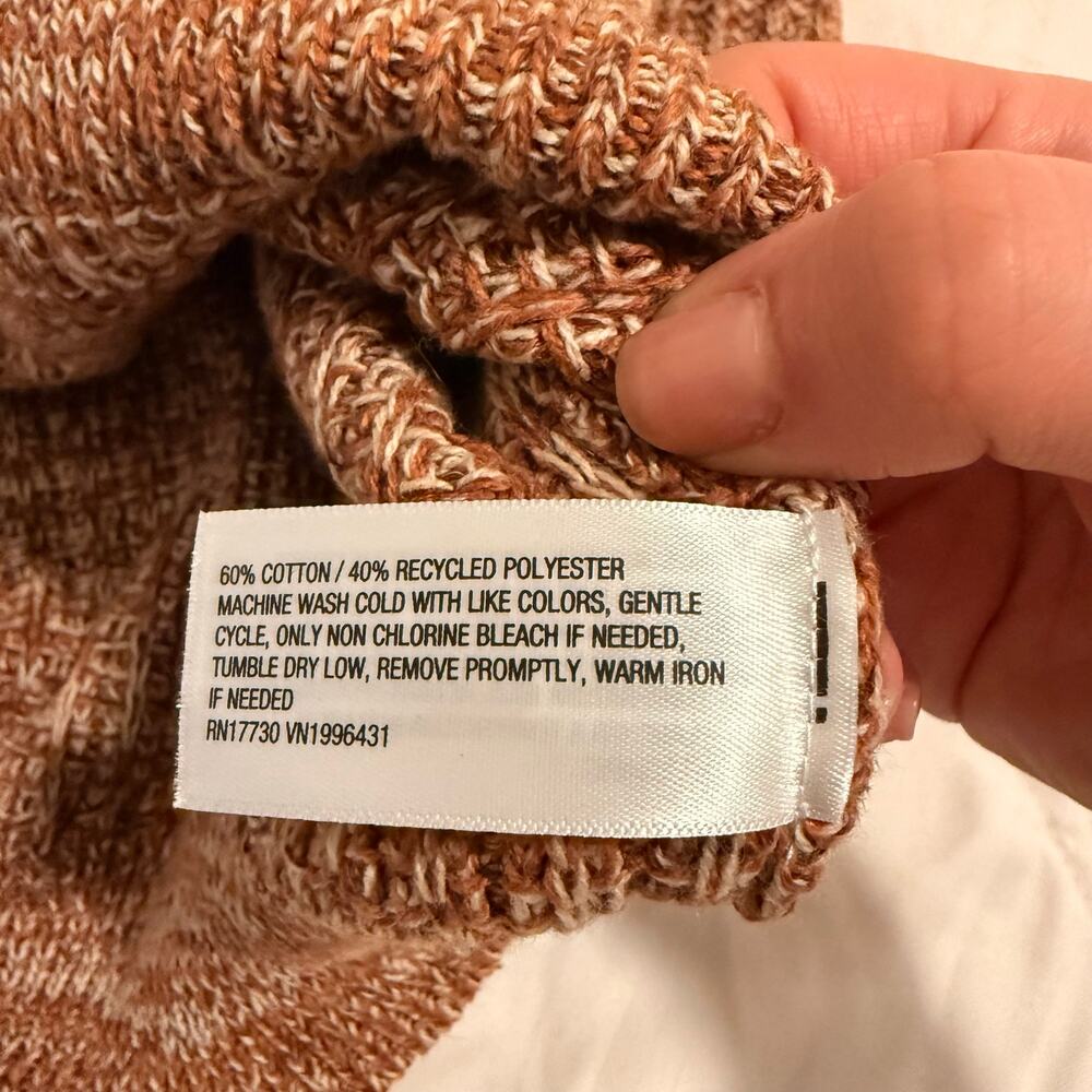 Universal Thread Crewneck - Picture 8 of 8